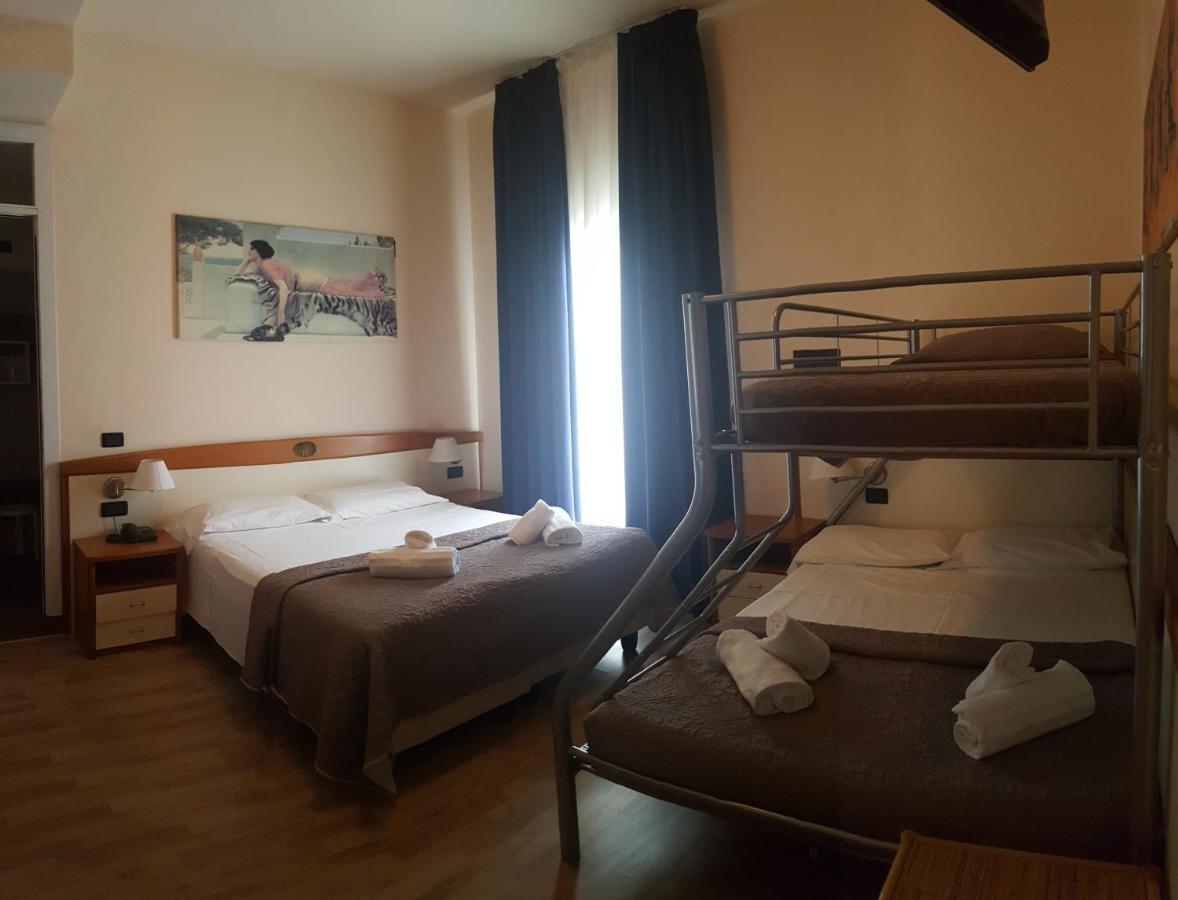 Hotel Stella D'Oro リド・ディ・イエゾロ エクステリア 写真