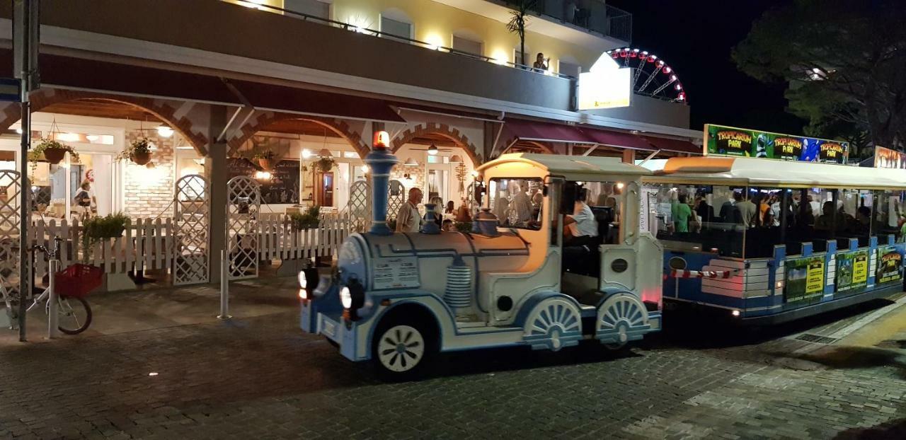 Hotel Stella D'Oro リド・ディ・イエゾロ エクステリア 写真